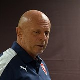 Český trenér Karel Jarolím.