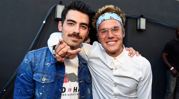 Justin Bieber a Joe jonas