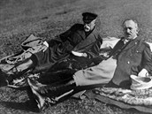 Masaryk se svým ákem a nástupcem Edvardem Beneem.