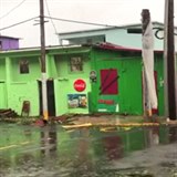 Takhle krsnou tvr zdil hurikn Maria.