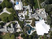 Sídlo Hugha Hefnera v Beverly Hills.