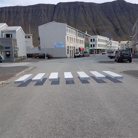 Uniktn 3D pechod najdete v islandskm msteku safjrður .