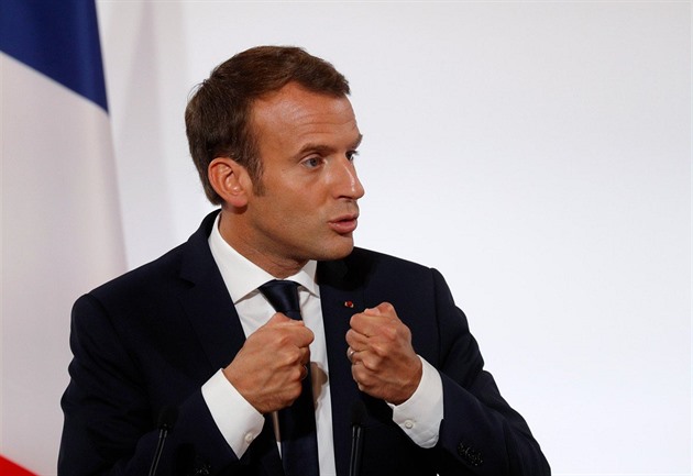 Francouzský prezident Emmanuel Macron se oste vyjádil smrem k tm, kdo se nechtjí okovat.