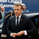 Macron je výsledkem příběhu pohledného mladého politika, který má krásné...
