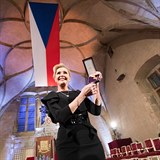 Helena Vondráčková se svým vyznamenáním.