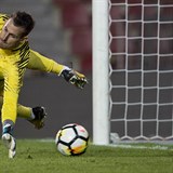 Brank Sparty Martin Dbravka nechytil v rozstelu s Bankem ani jednu penaltu.