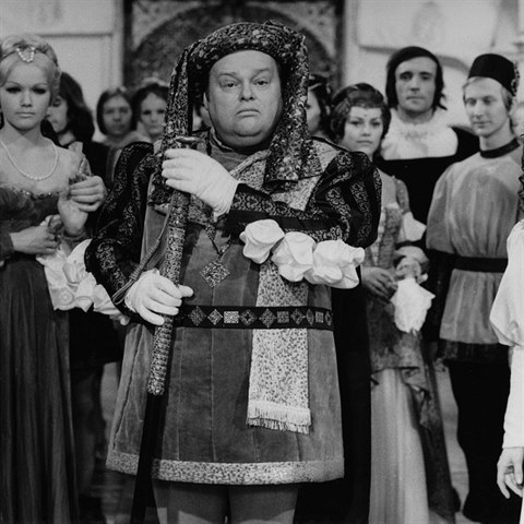 Jan Lib��ek coby preceptor v poh�dce T�i o��ky pro Popelku