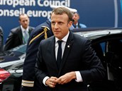 Macron je výsledkem píbhu pohledného mladého politika, který má krásné...