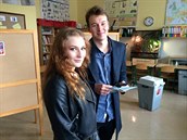 Kateina a Vojtch Klausovi byli letos poprvé volit. Pochopiteln dali hlas...