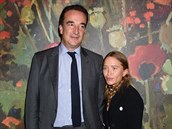 Mary-Kate je provdaná za Oliviera Sarkozyho, nevlastního bratra bývalého...