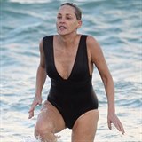 Ani Sharon Stone nedokáže zabránit stárnutí.