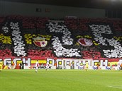 Slavia oslavila pi duelu s Villarrealem 125. výroí svého zaloení.