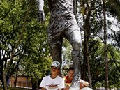 Andrés Escobar má v Medellínu sochu.