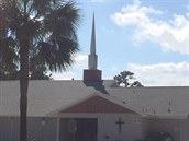 Budova babtistické církve ve floridském Edgewateru.