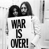 John Lennon se svou manelkou Yoko Ono.