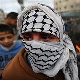 Palestinci protestují.