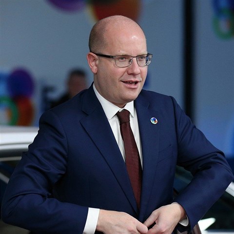 Bohuslav Sobotka m vru mlo dvod k smvu. Zkrachoval v politickm i...