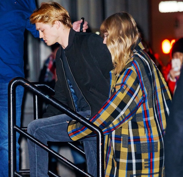 Joe Alwyn a Taylor Swift spolu randí u od kvtna