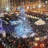 Vánoční strom na náměstí Republiky v Plzni.