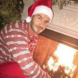 David Beckham jako Santa.