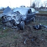 V Hnojnku se srazilo auto znaky Ford Fusion s osobnm vlakem. Nehoda se...