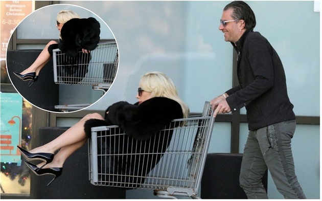 Lady Gaga si našla nový dopravní prostředek.