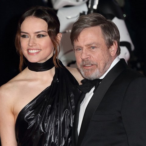 Mark Hamill a Daisy Ridley