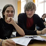 Věděli jste, že Adam Vojtěch a Jiří Mádl spolu na střední škole seděli v lavici?
