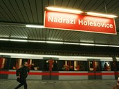Metro Nádraí Holeovice.