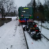 U nehody auta a vlaku na pejezdu v Nov Peci zasahovala i Horsk sluba.