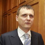 vip seznamování dohazování recenzerandí s mrtvou přítelkyní sestrou