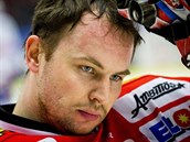 Slovenský hokejový branká Július Hudáek v souasnosti chytá v ruském...