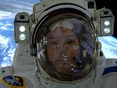 Zábry francouzského kosmonauta Thomase Pesquta z ISS povaují nkteí jeho...