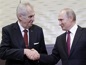 Milo Zeman je obdivovatelem Ruska. Na fotce je s Vladimirem Putinem.