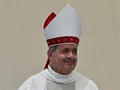 Biskup Juan Barros, kterého pape Frantiek kryl