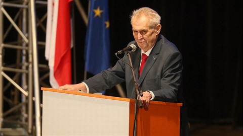 Milo Zeman vyzval SSD ke spolupráci s hnutím ANO pi sestavování vlády.