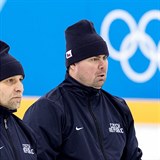 Hlavní trenér hokejistů Josef Jandač s asistentem Jaroslavem Špačkem.