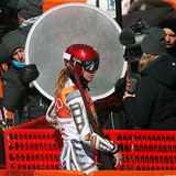 Ester Ledecká čeká na výsledky superobřího slalomu.