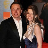 Elon Musk s Talulah Riley, se kterou se dvakrát oženil a dvakrát rozvedl.