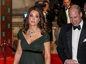Vévodkyn Kate s manelem princem Williamem na udílení cen BAFTA.