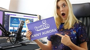 Na blond obarvená zelenooká zrzka z Porýní Westfálska je nejen pornohv�zda, ale...