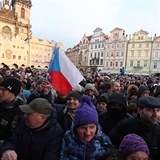 Ester Ledeckou a další medailisty oslavovaly na Staroměstském náměstí davy lidí.