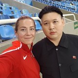 S dvojníkem Kim Čong-una si během olympiády v Riu pořídila selfie česká atletka...