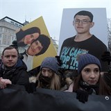 Demonstranti uctili pamtku Jna Kuciaka a Martiny a protestovali proti vld a...