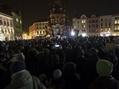 Protestujícími zaplnné námstí v Olomouci.