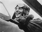 Amelii Earhart stihl krutý osud.