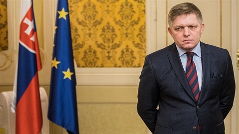 Robert Fico na tiskové konferenci k vrad Jána Kuciaka a jeho snoubenky pózuje...