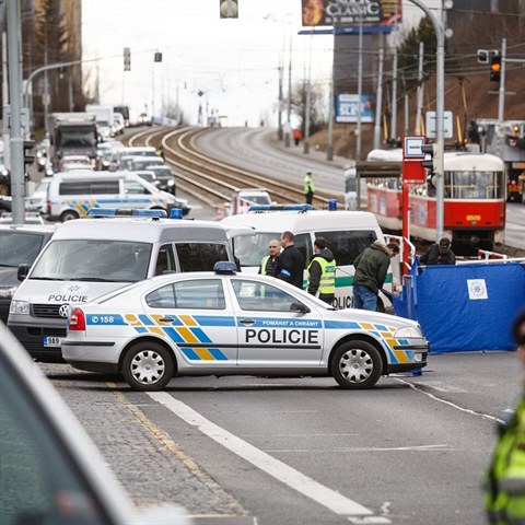 Policist msto na nkolik hodin uzaveli.