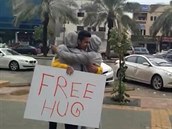 Akce Free Hug je známá po celém svt.