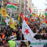 Kurdov protestuj po celm Nmecku.